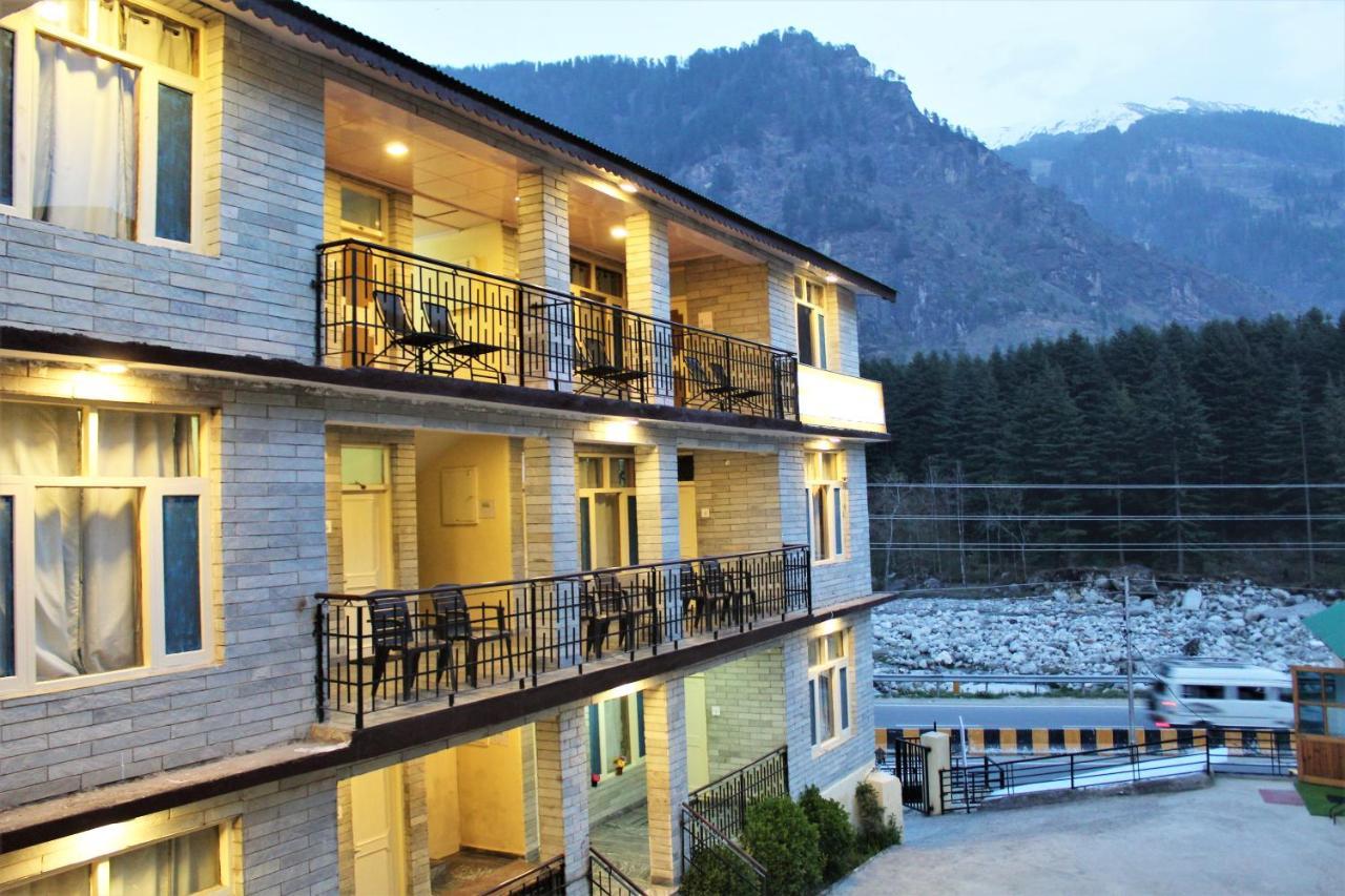 Hotel New Royal Manāli Kültér fotó