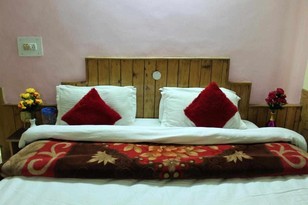 Hotel New Royal Manāli Kültér fotó