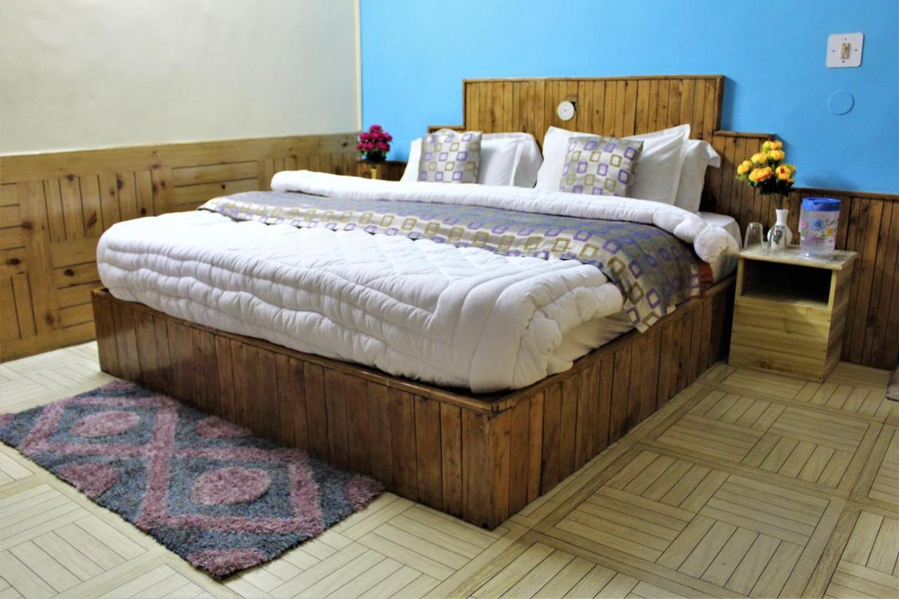 Hotel New Royal Manāli Kültér fotó