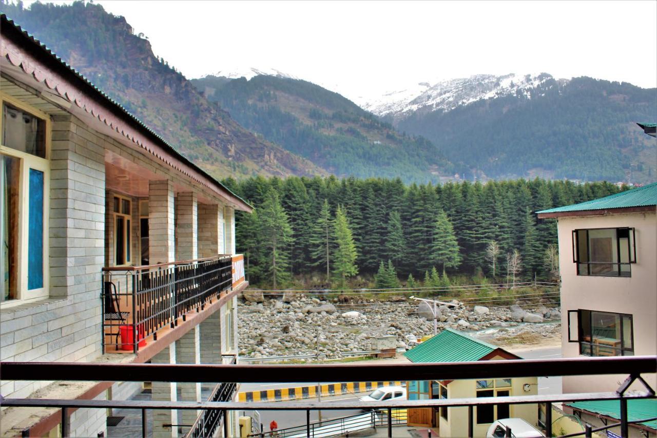 Hotel New Royal Manāli Kültér fotó