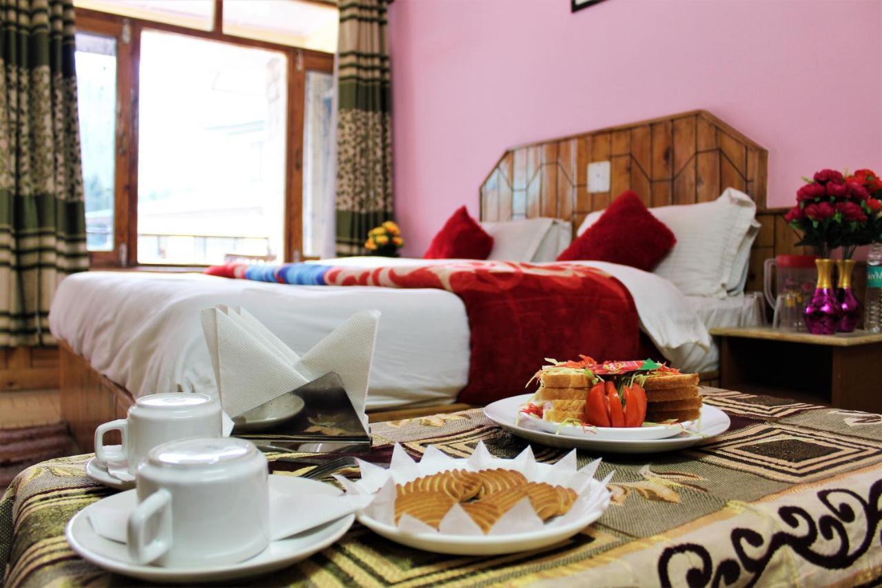 Hotel New Royal Manāli Kültér fotó