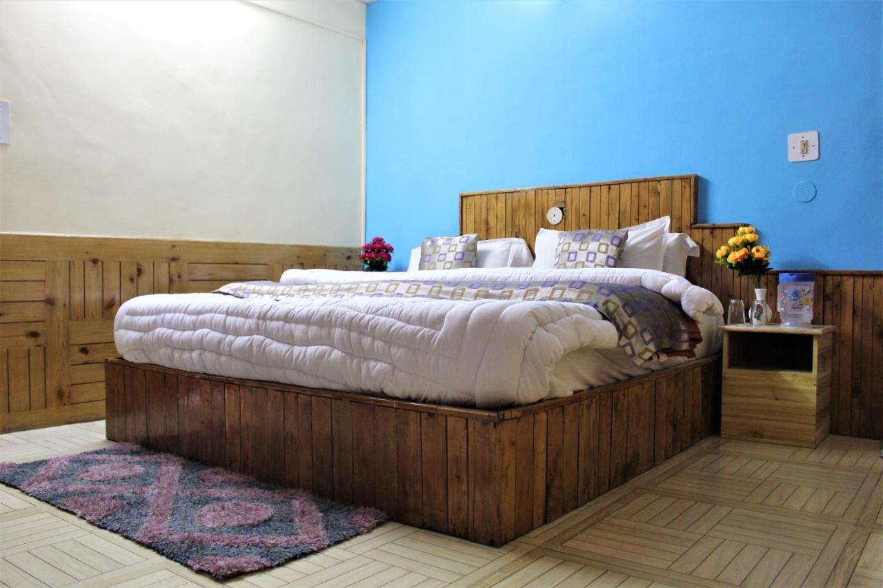 Hotel New Royal Manāli Kültér fotó