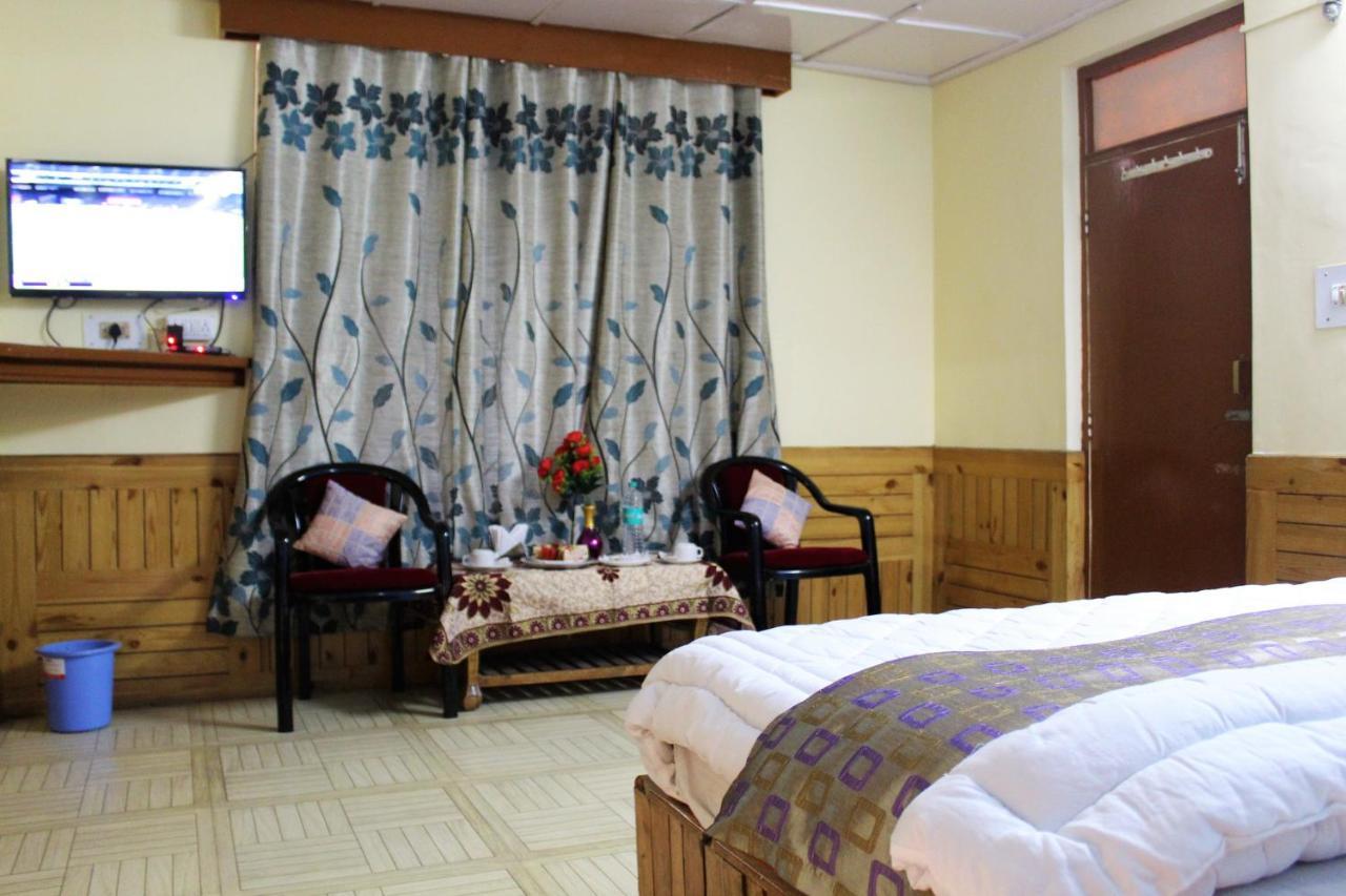 Hotel New Royal Manāli Kültér fotó