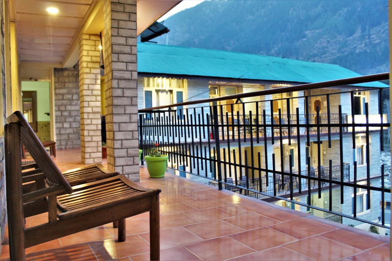 Hotel New Royal Manāli Kültér fotó