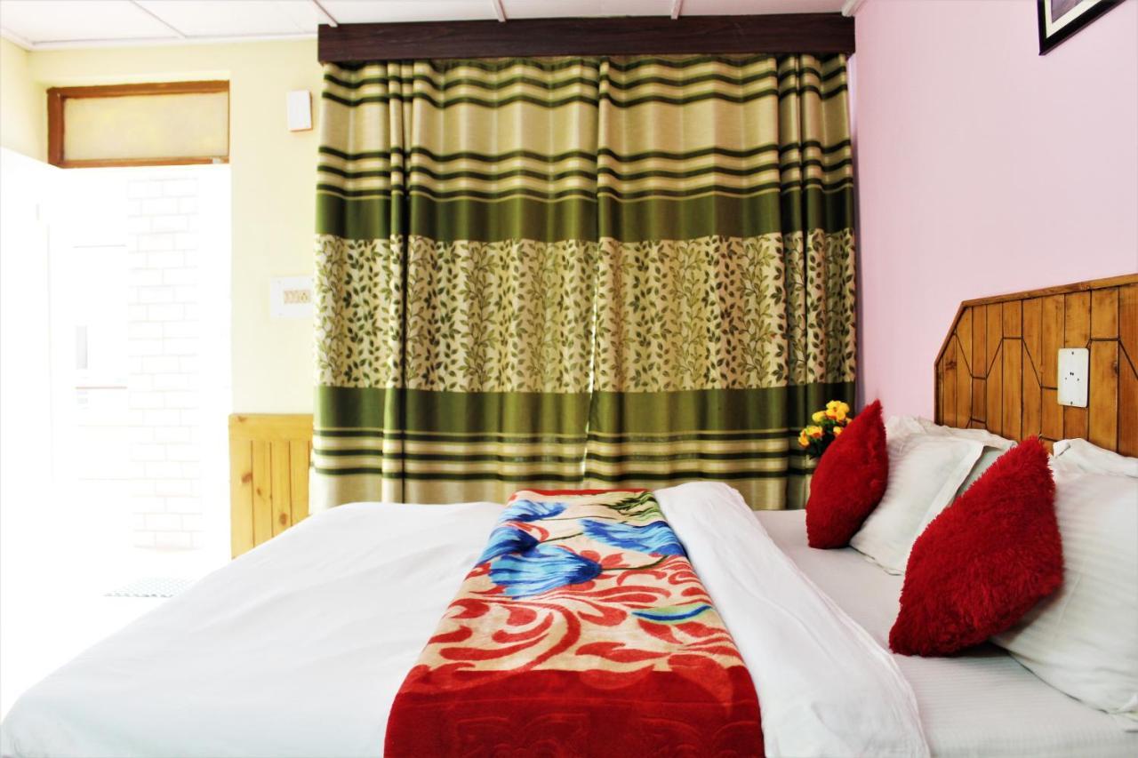 Hotel New Royal Manāli Kültér fotó